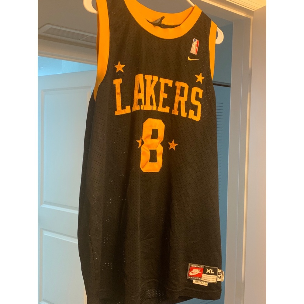 KOBE BRYANT ORIGINAL JERSEY - Picture 1 of 2